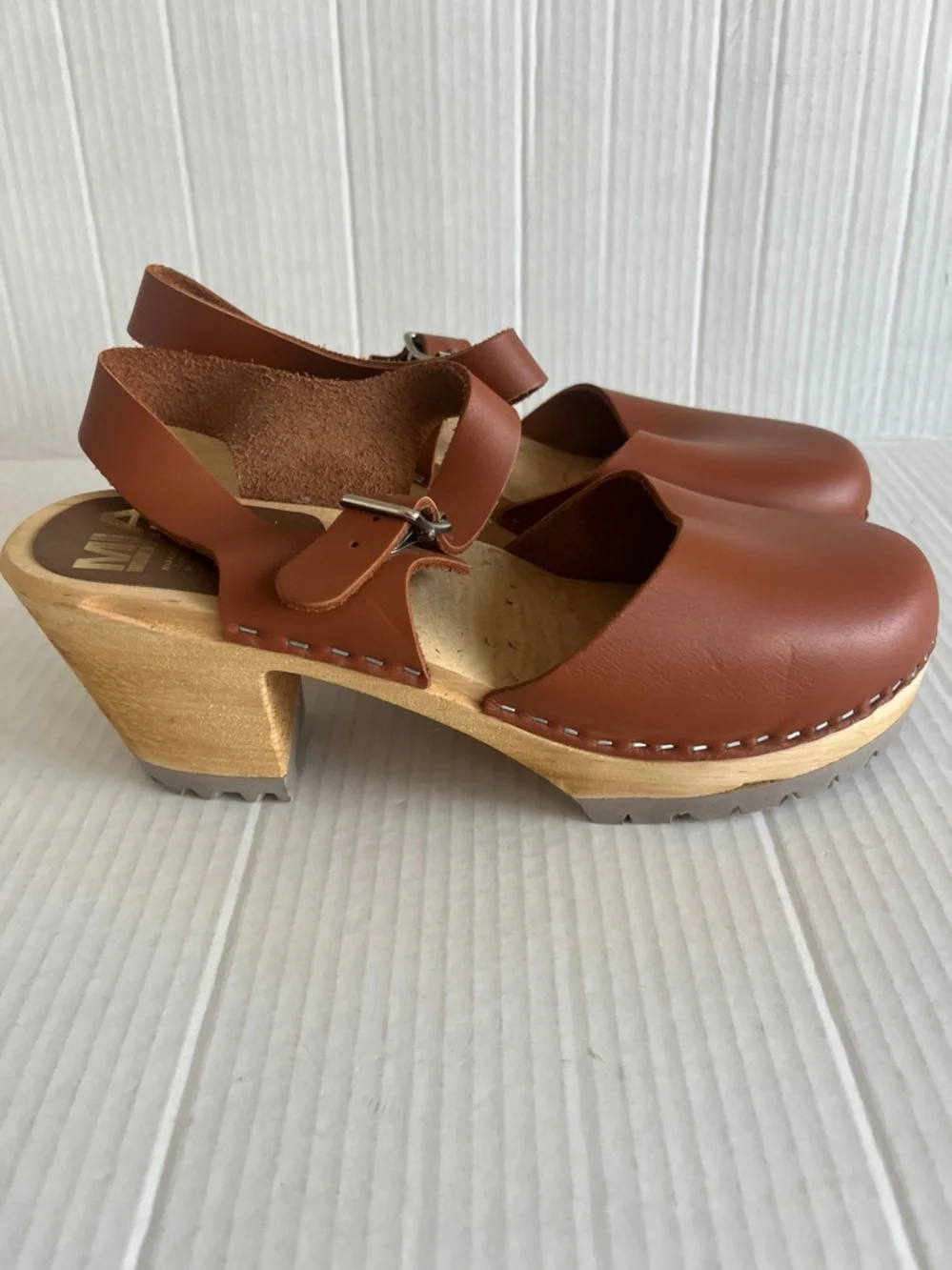 Mia Abba Clogs - Picture 4 of 9